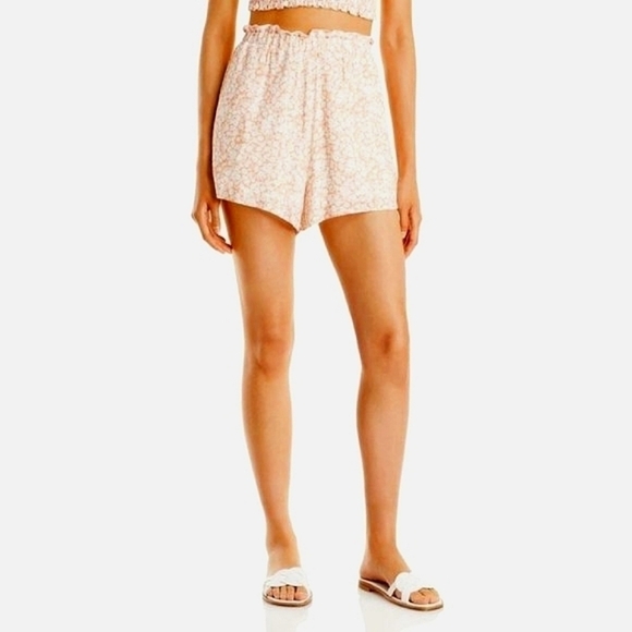 NWT LOST + WANDER Pull-on Peach Floral Shorts Medium - Picture 1 of 3